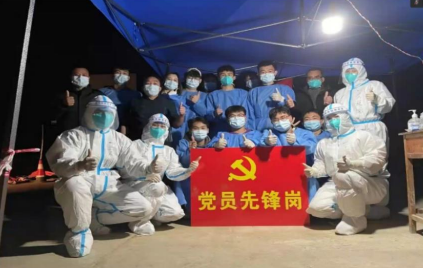 万象城allwincity官网·鄯善县吐峪沟乡洋海夏村召开返乡学生疫情防控专题教育会